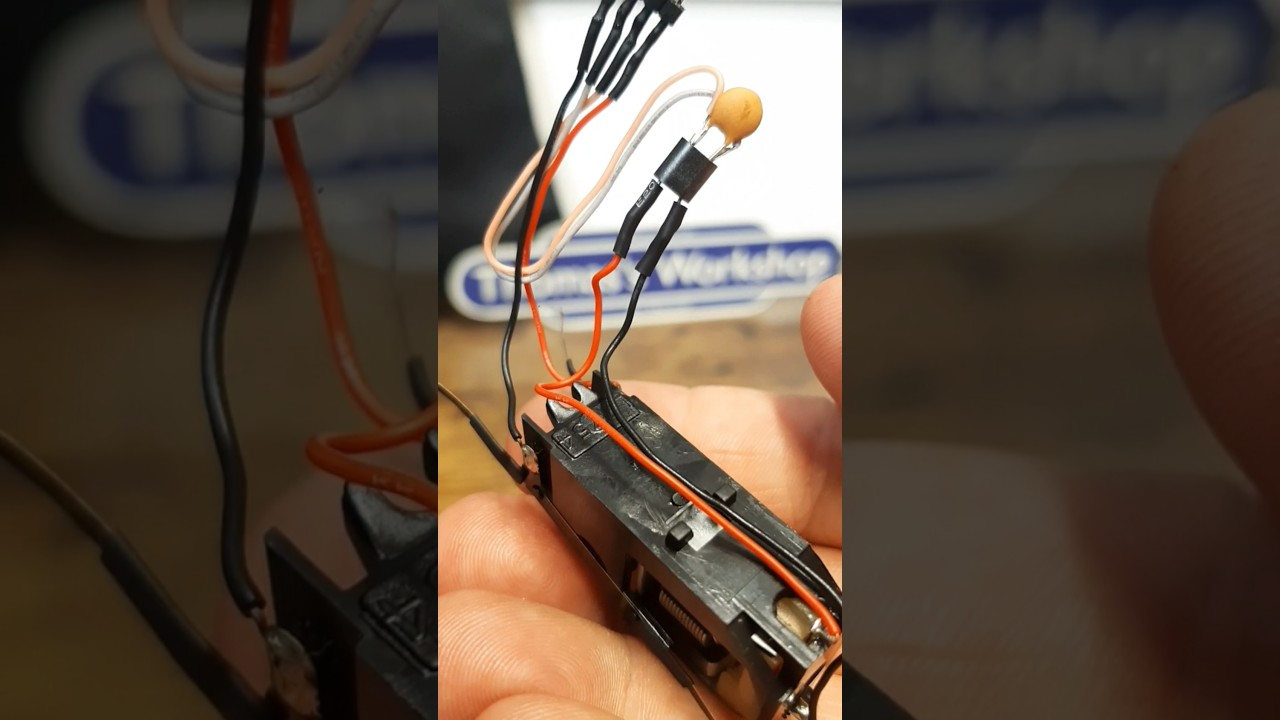 Converting DCC to DC #hornby #dapol #modelrailway #train #thomasandfreinds