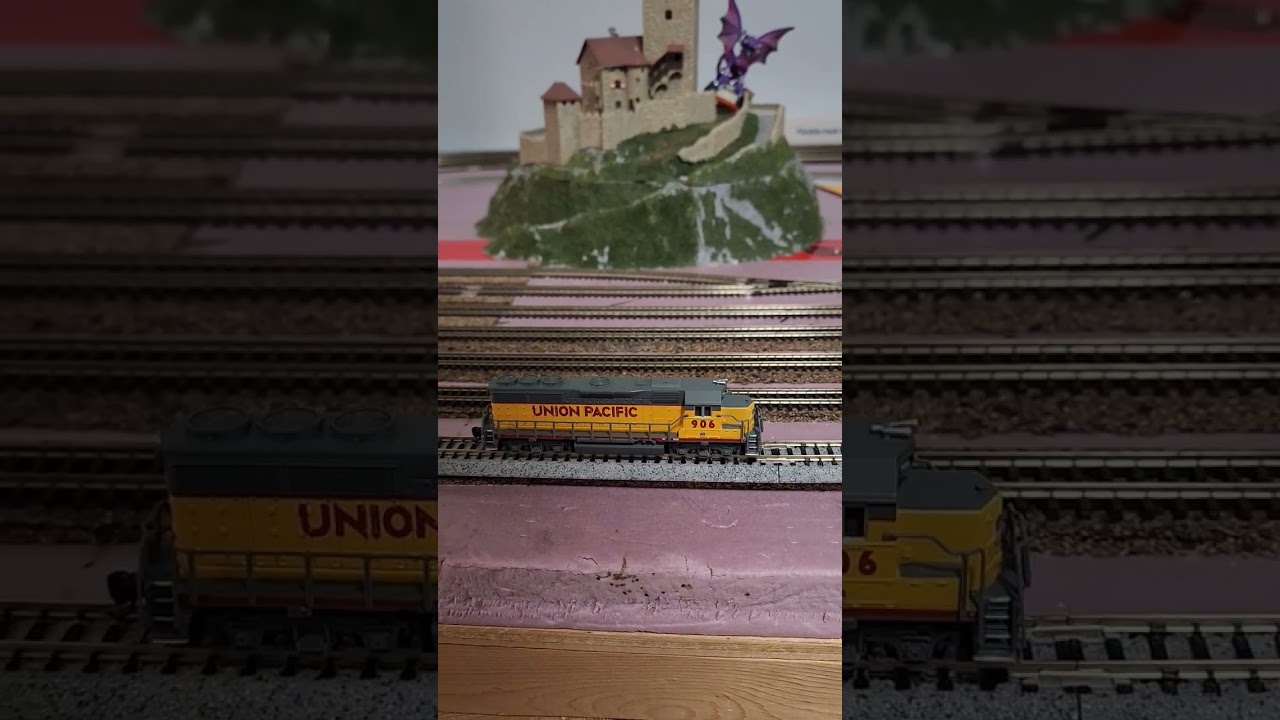 Bachmann GP40 UP DCC - Will it work on the Kato Unitrack with a DC Power Pack? #hobbyadventure
