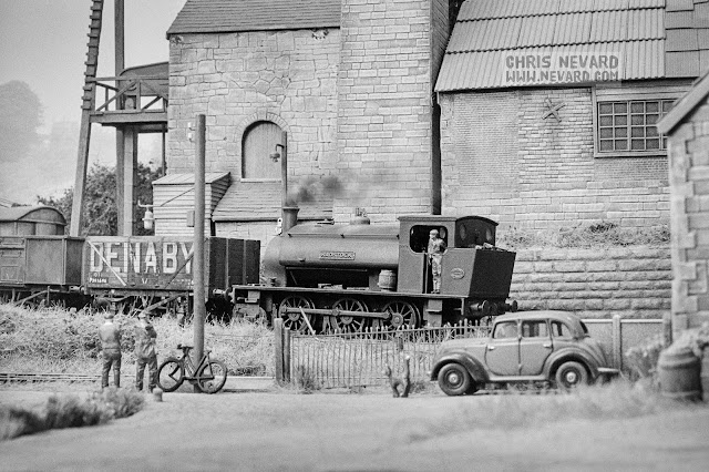WEB%20250223%20Polbrook%20Hunslet%202 - Chris Nevard Model Railways & Photography Blog: Slippery Rails