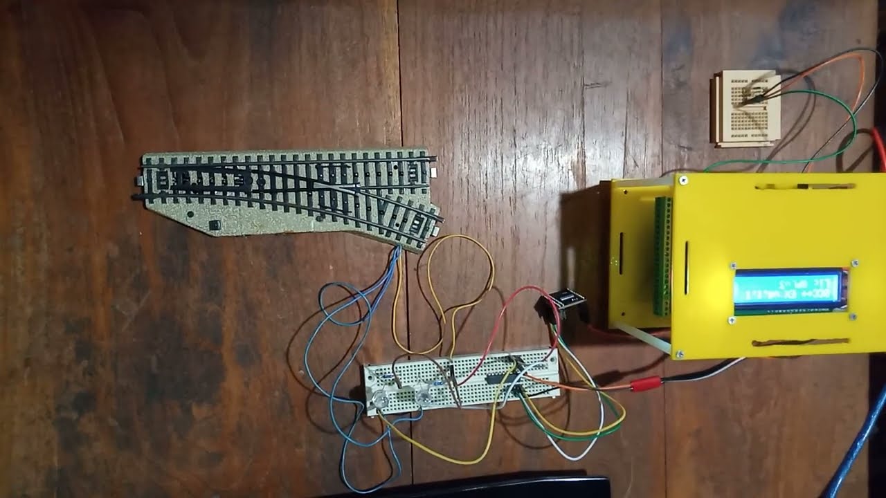 DCC-EX EX-RAIL example of using a dual solenoid turnout.