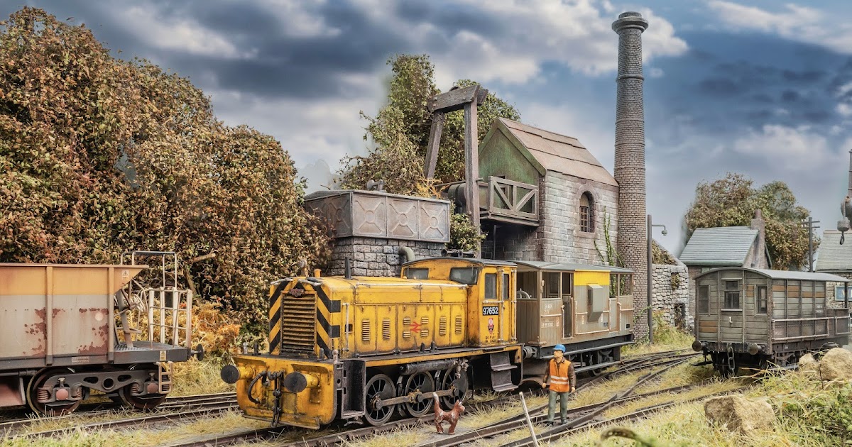 Chris Nevard Model Railways & Photography Blog: Mellow Yellow