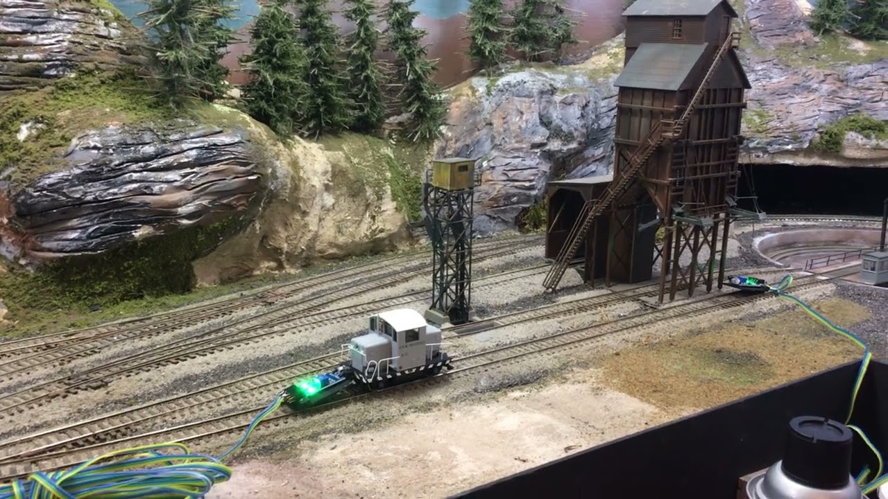 DCC EX Train shuttle demo